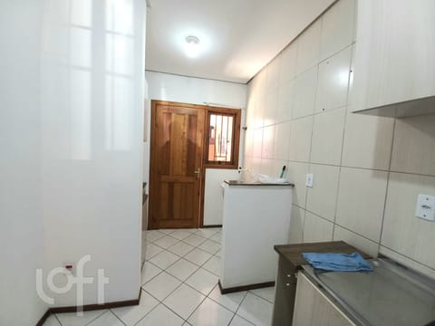 Image 15 - 240573